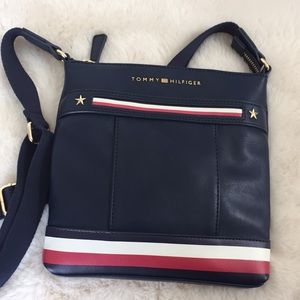 Tommy Hilfigure crossbody bag